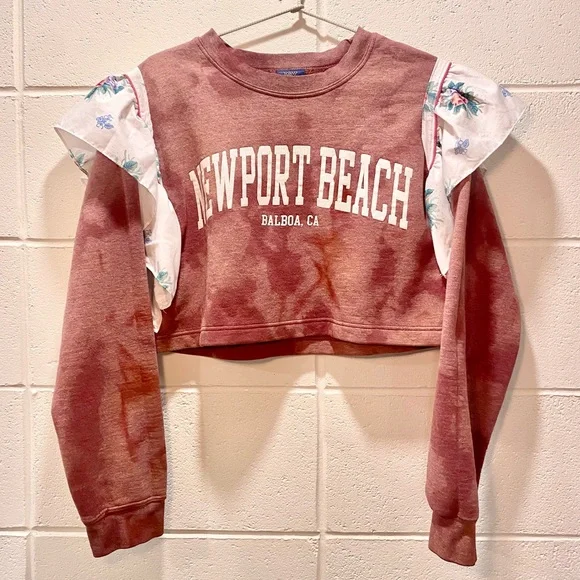 🪡 Handmade 🧵 Ruffle Sweatshirt - Picture 3 of 8